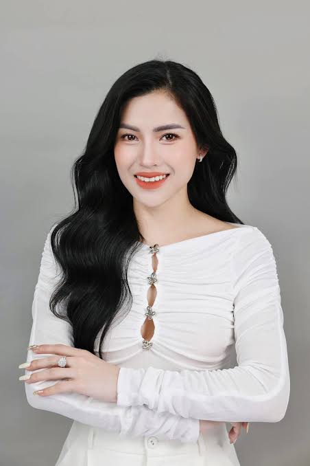 Võ Hà Linh Giám Đốc Điều Hành